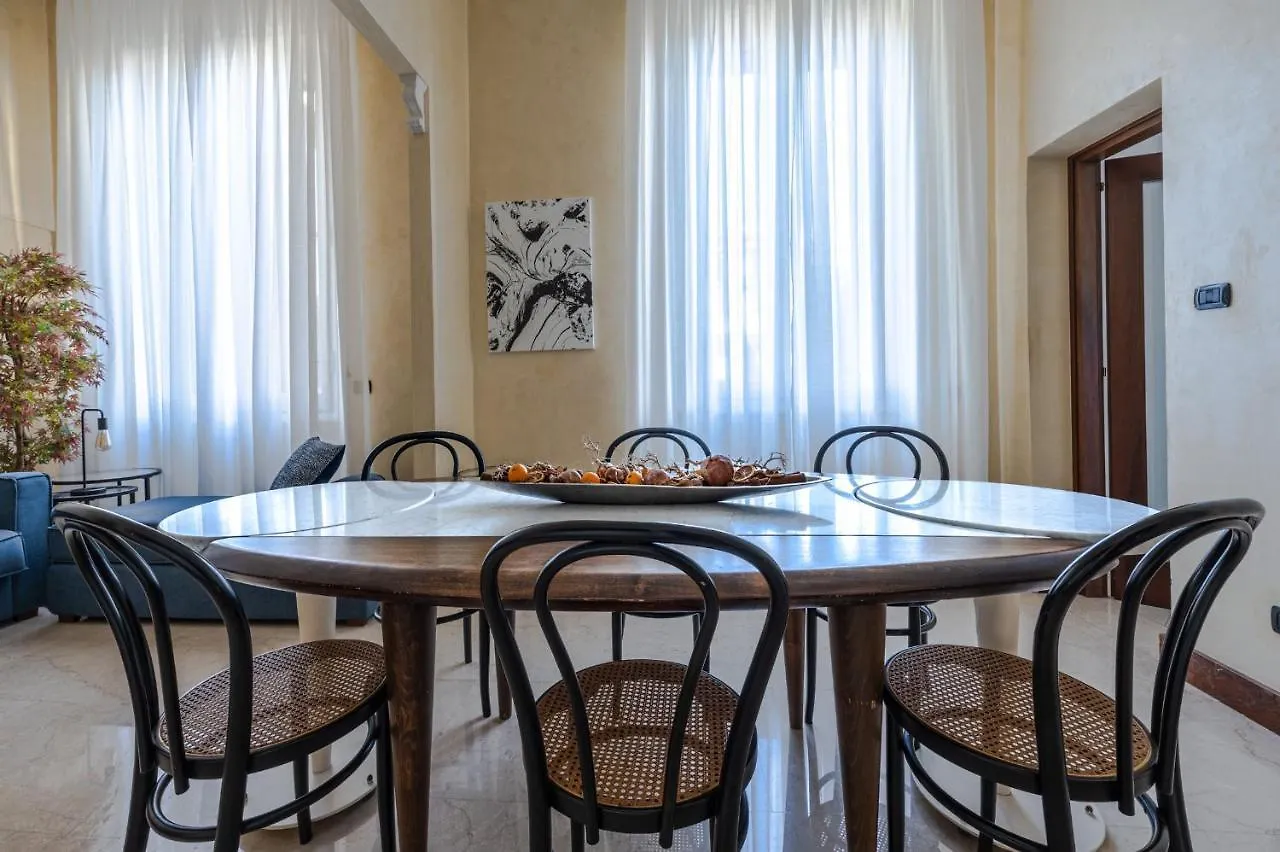 Apartment The Art Gallery Florence Italy