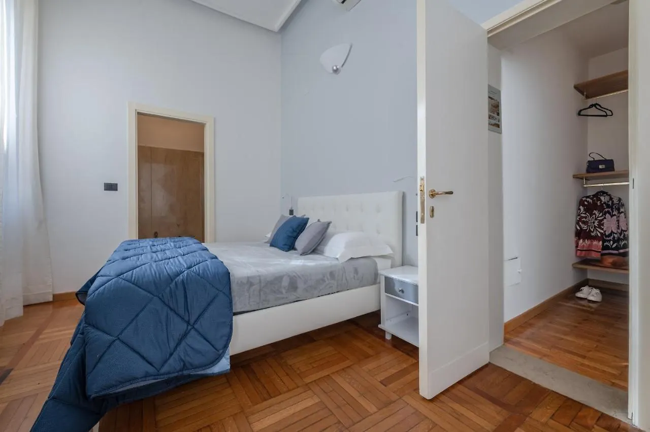 The Art Gallery Florence Apartment