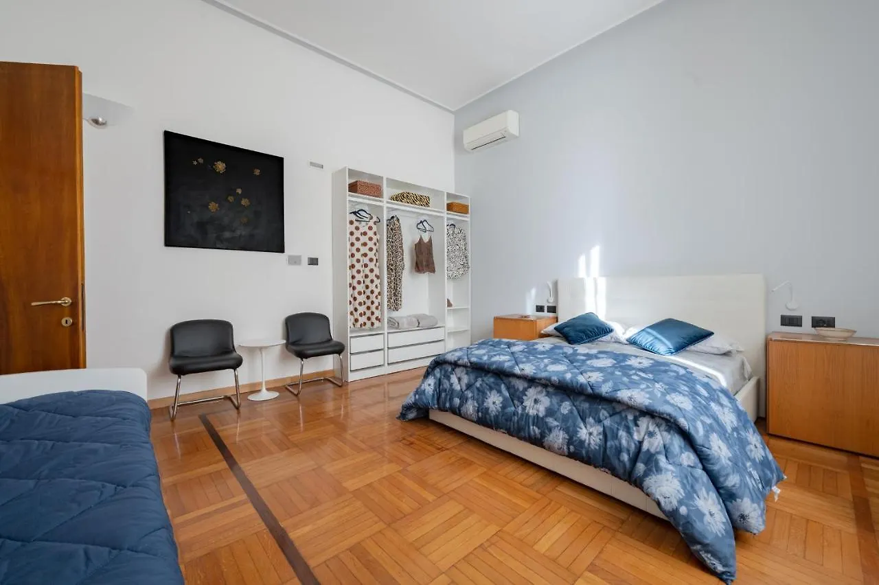 The Art Gallery Florence Apartment