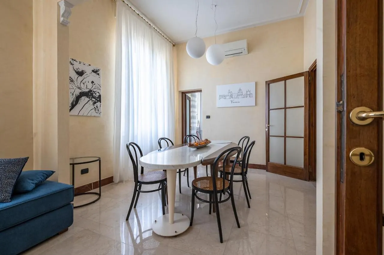 The Art Gallery Florence Apartment