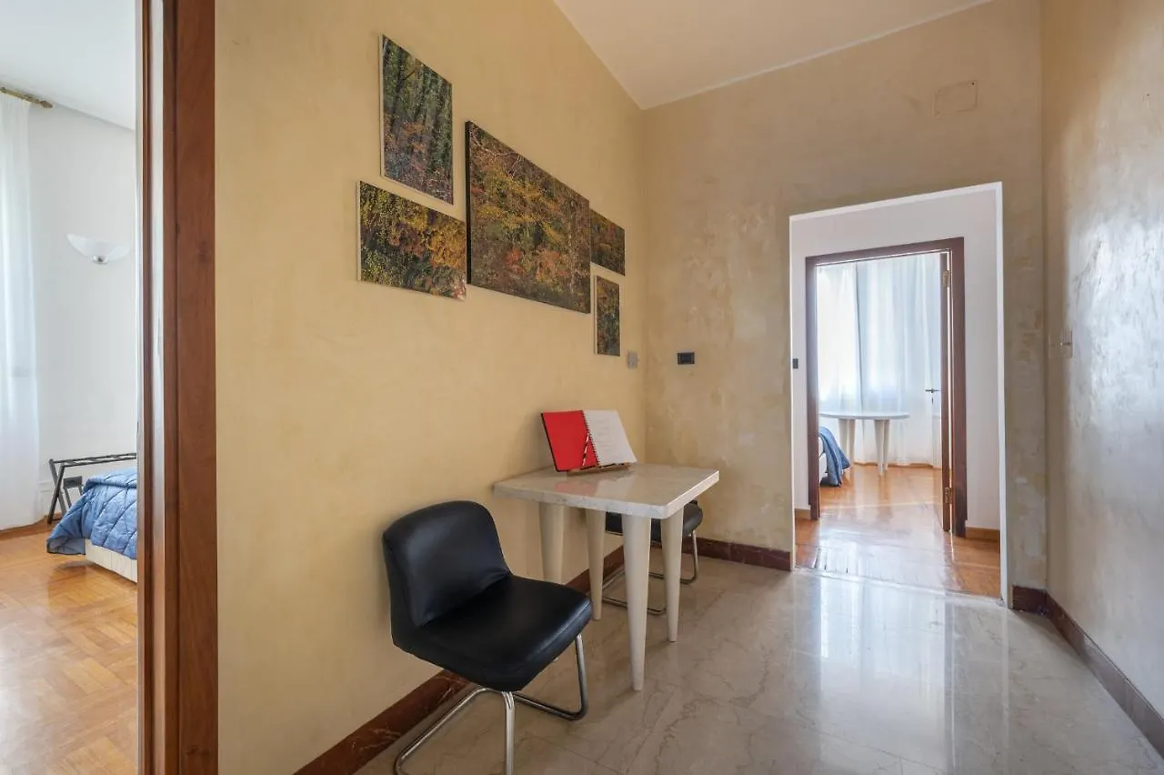 Apartment The Art Gallery Florence Italy